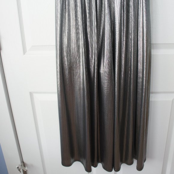 Francesca’s Collection Size Large Silver Jumpsuit - Picture 10 of 16